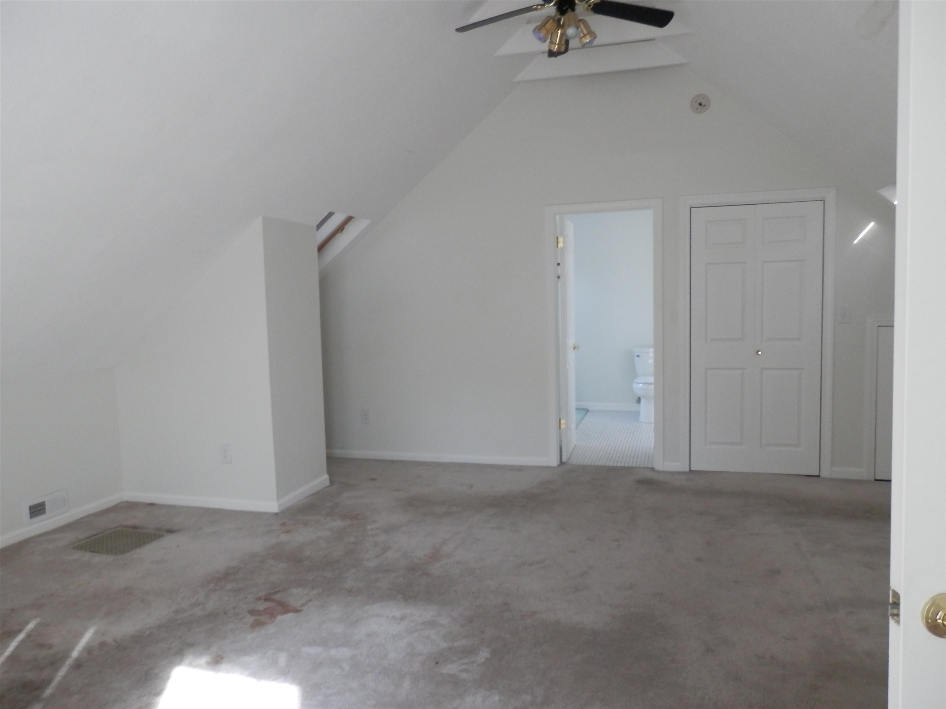 48 Winding Pond Road Londonderry, NH 03053 - Photo 16 of 20