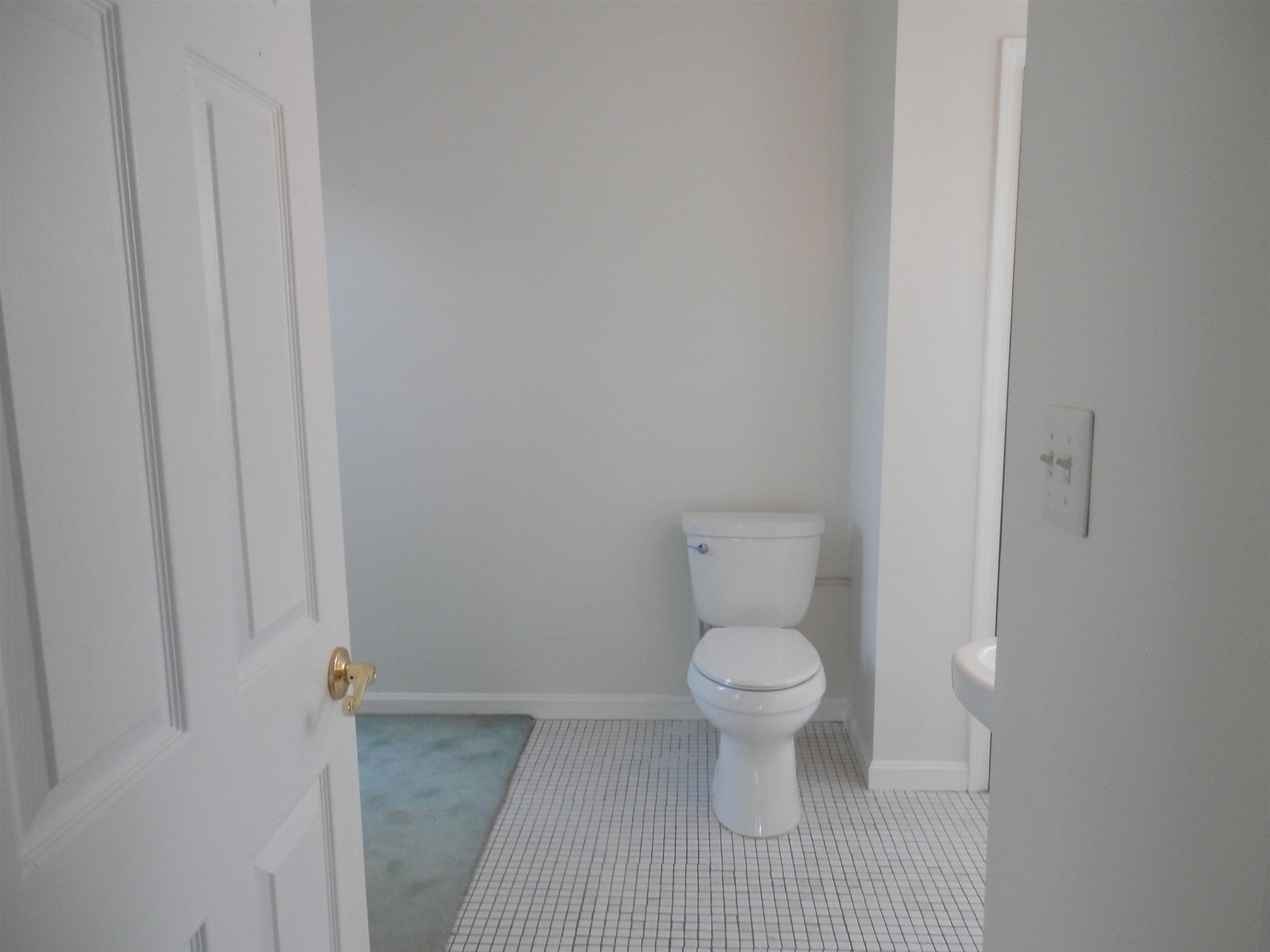 48 Winding Pond Road Londonderry, NH 03053 - Photo 18 of 20