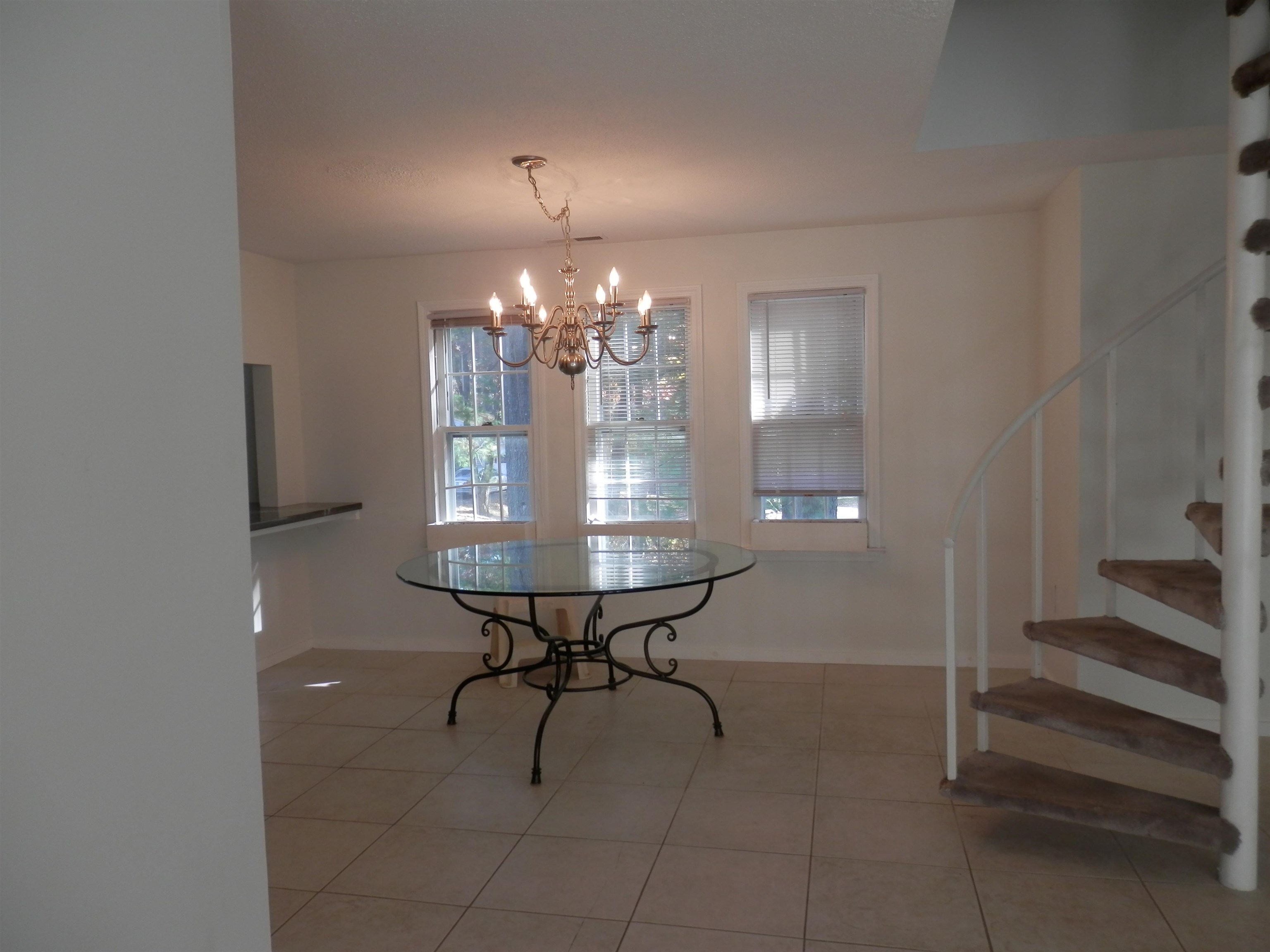 48 Winding Pond Road Londonderry, NH 03053 - Photo 5 of 20