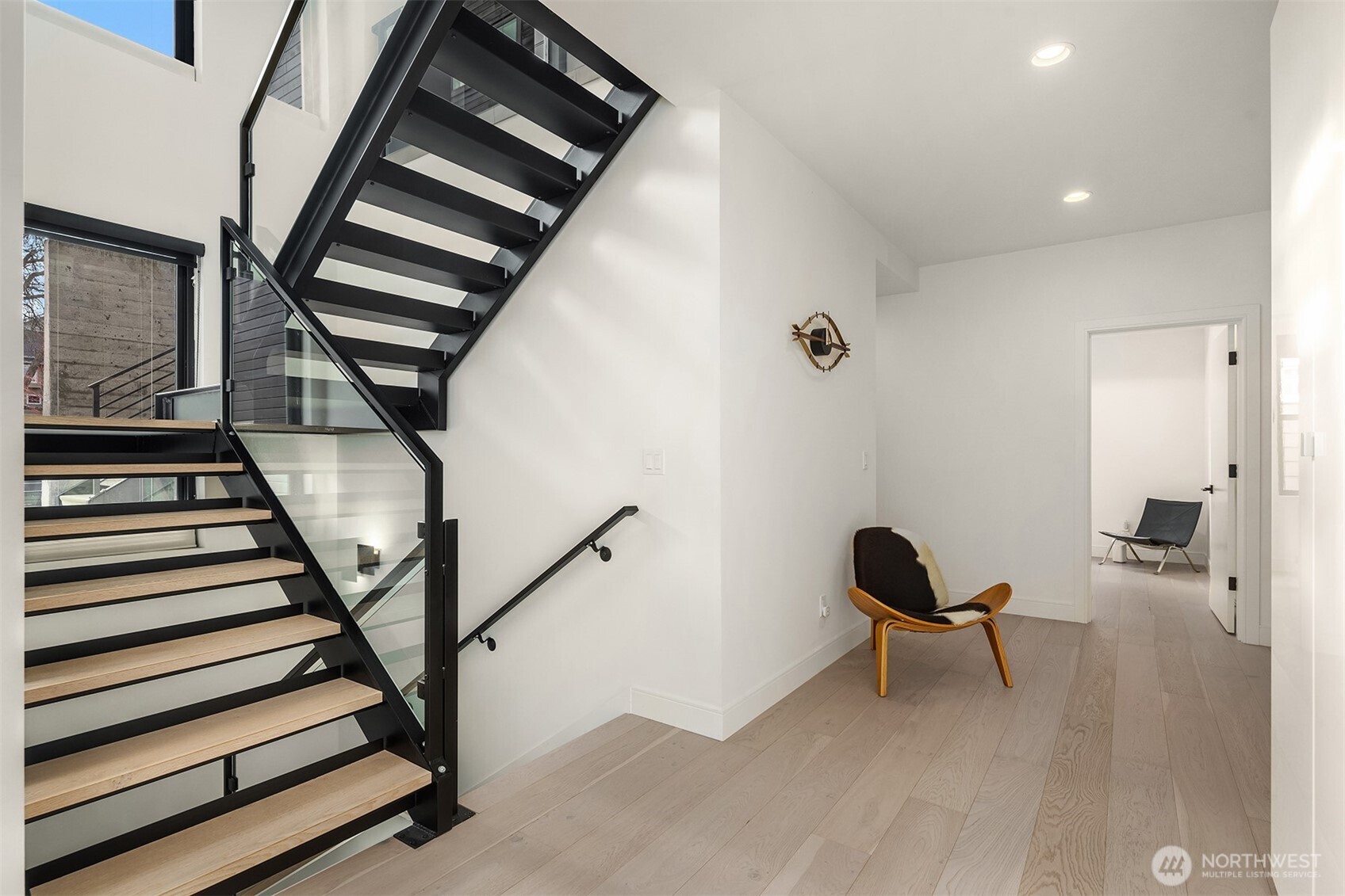 426 Wheeler Street Seattle, WA 98109 - Photo 17 of 30