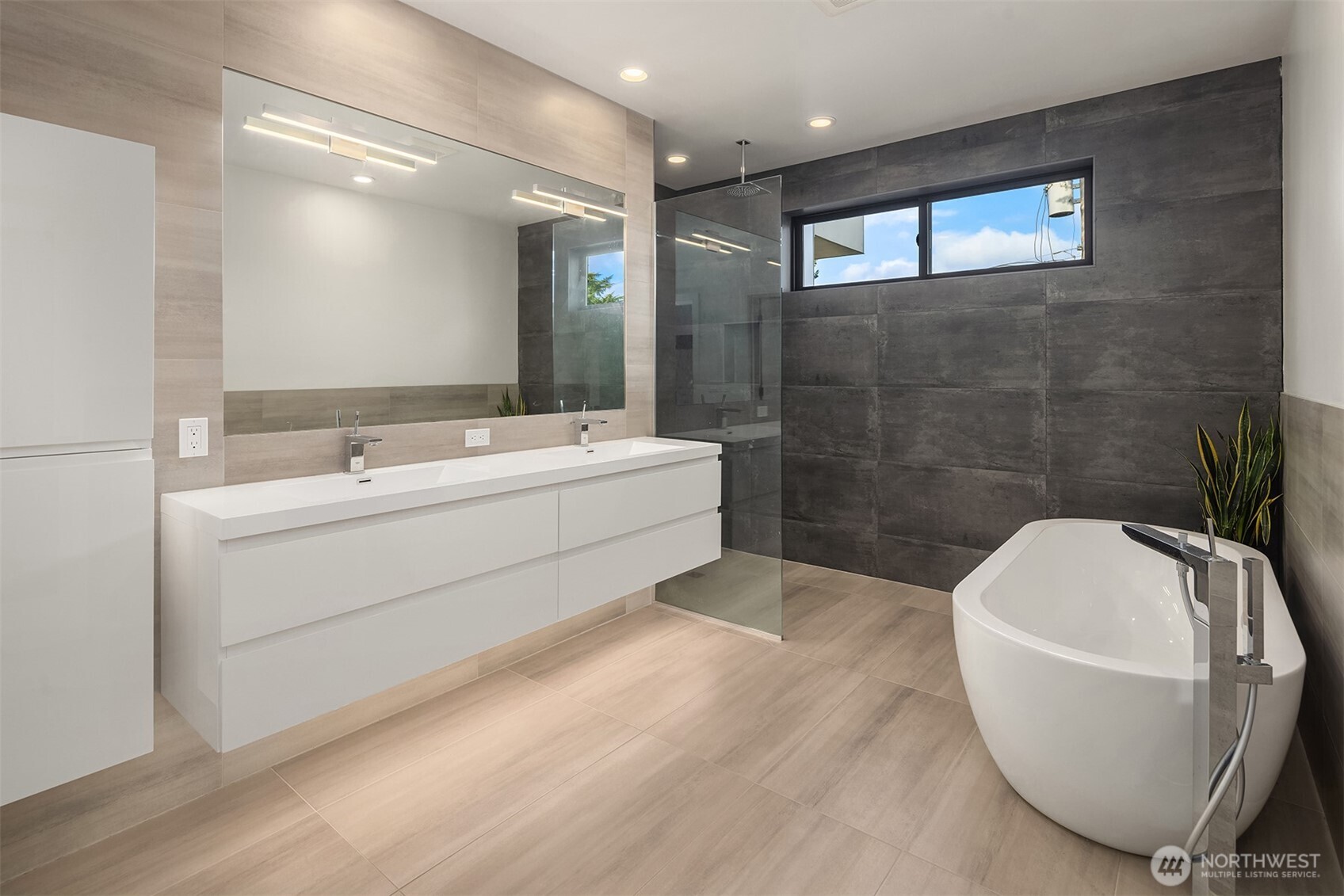 426 Wheeler Street Seattle, WA 98109 - Photo 20 of 30