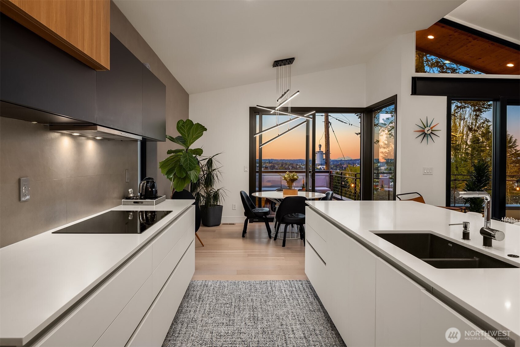 426 Wheeler Street Seattle, WA 98109 - Photo 10 of 30