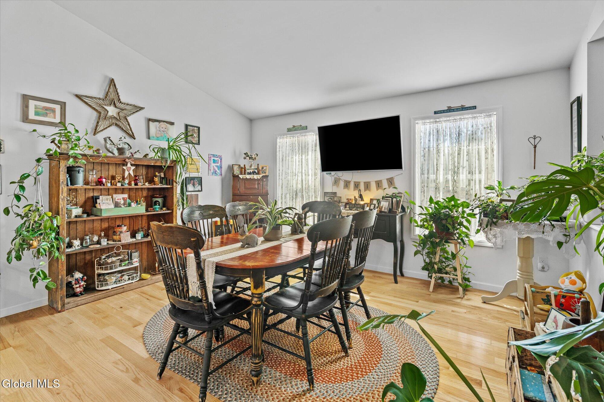 43 Country Club Road Queensbury, NY 12804 - Photo 10 of 33 10-DSC07373