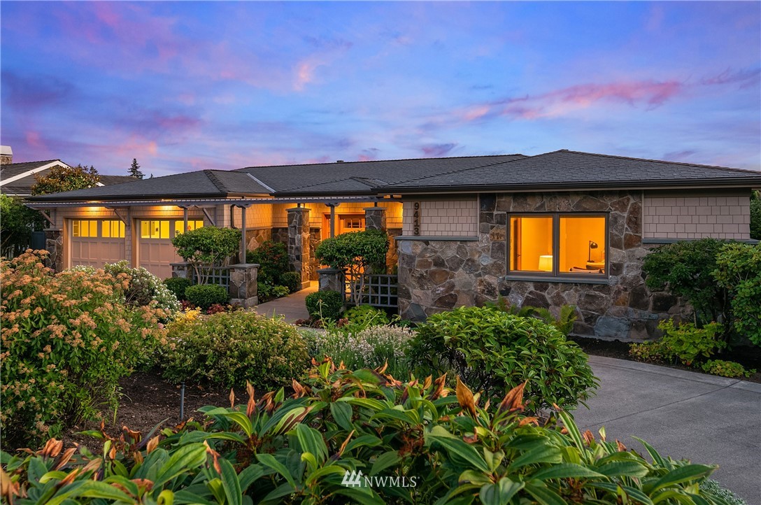 9413 Vineyard Crest Bellevue, WA 98004 - Photo 2 of 40