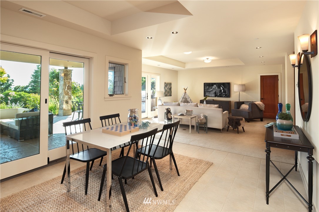 9413 Vineyard Crest Bellevue, WA 98004 - Photo 25 of 40