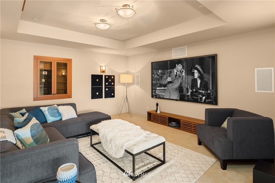 9413 Vineyard Crest Bellevue, WA 98004 - Photo 29 of 40