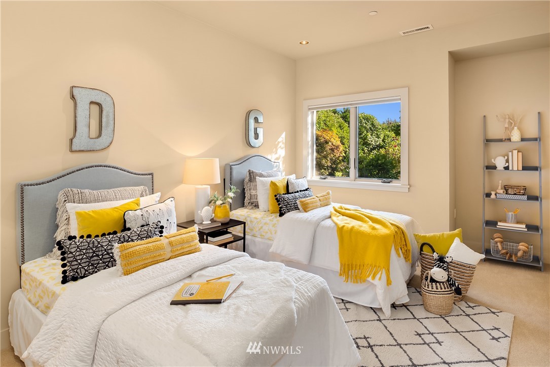 9413 Vineyard Crest Bellevue, WA 98004 - Photo 31 of 40