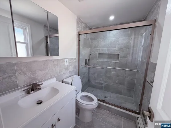$3,600 | 31 Chestnut Street, Kearny, NJ 07032