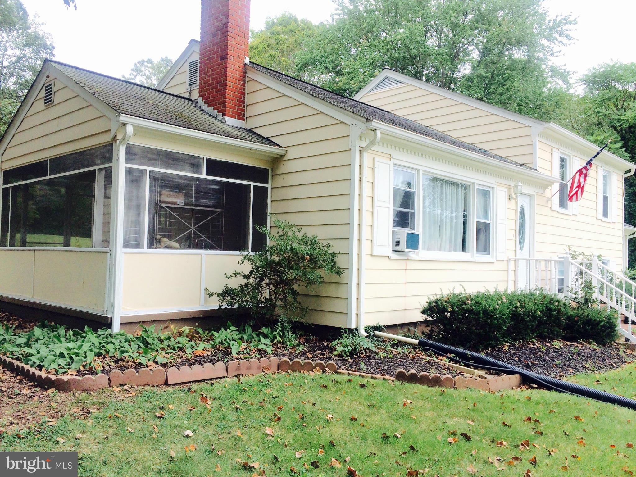 329 Dubois Road Annapolis, MD 21401 - Photo 2 of 23 Exterior (Front)