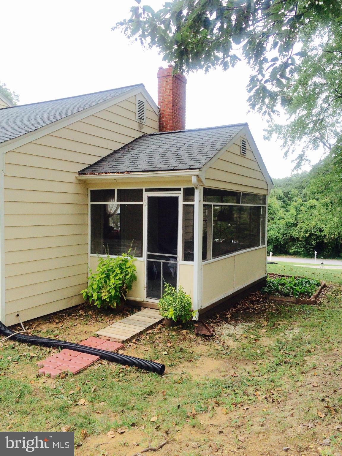 329 Dubois Road Annapolis, MD 21401 - Photo 15 of 23 Exterior (Rear)