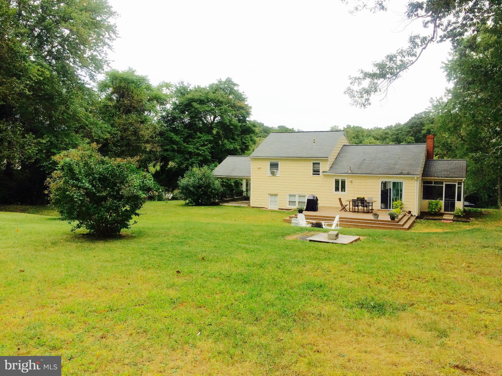 329 Dubois Road Annapolis, MD 21401 - Photo 16 of 23 Exterior (Rear)