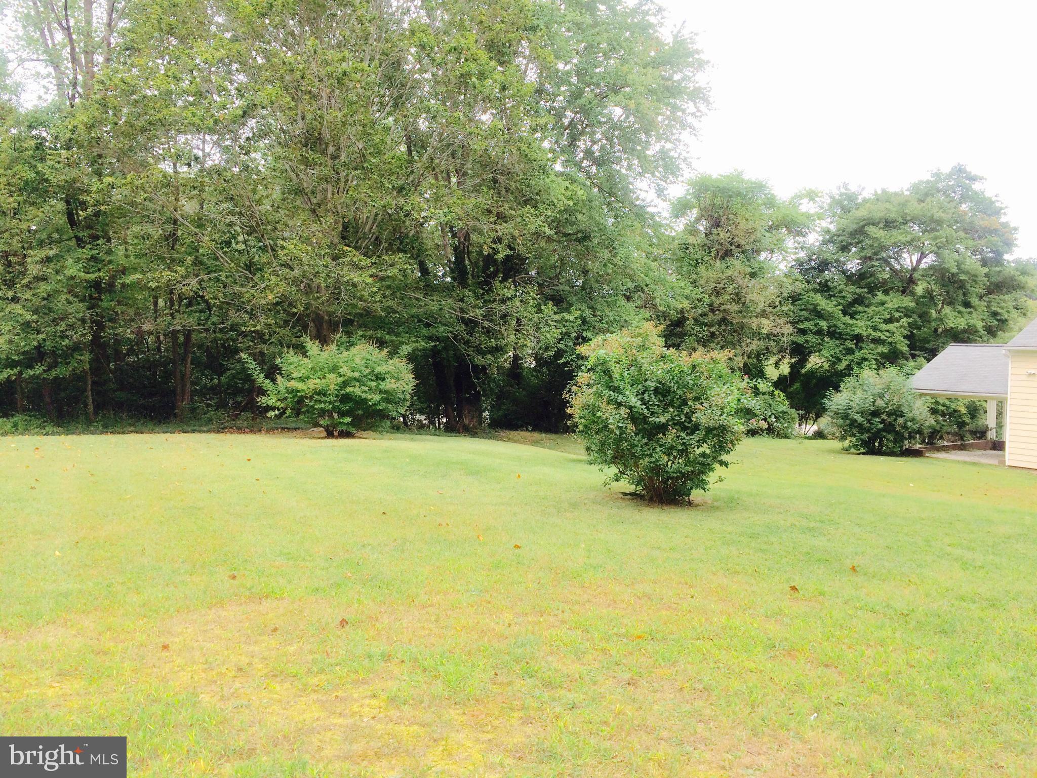 329 Dubois Road Annapolis, MD 21401 - Photo 20 of 23 Exterior (Rear)