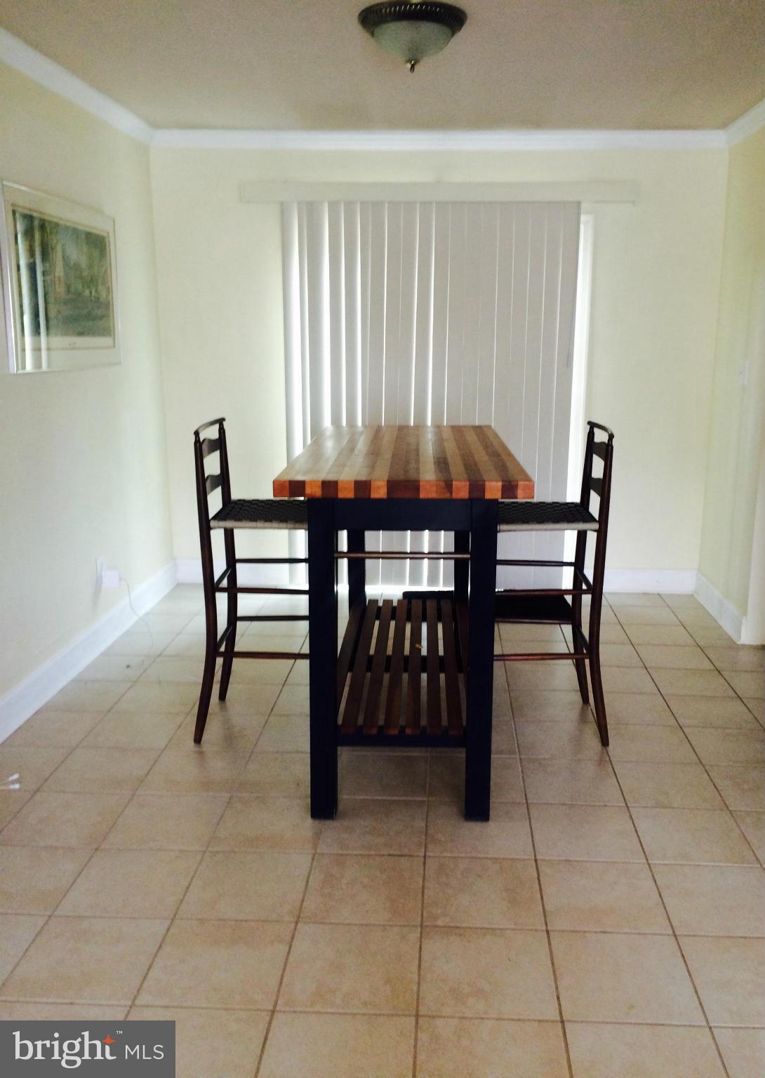 329 Dubois Road Annapolis, MD 21401 - Photo 9 of 23 Dining Room