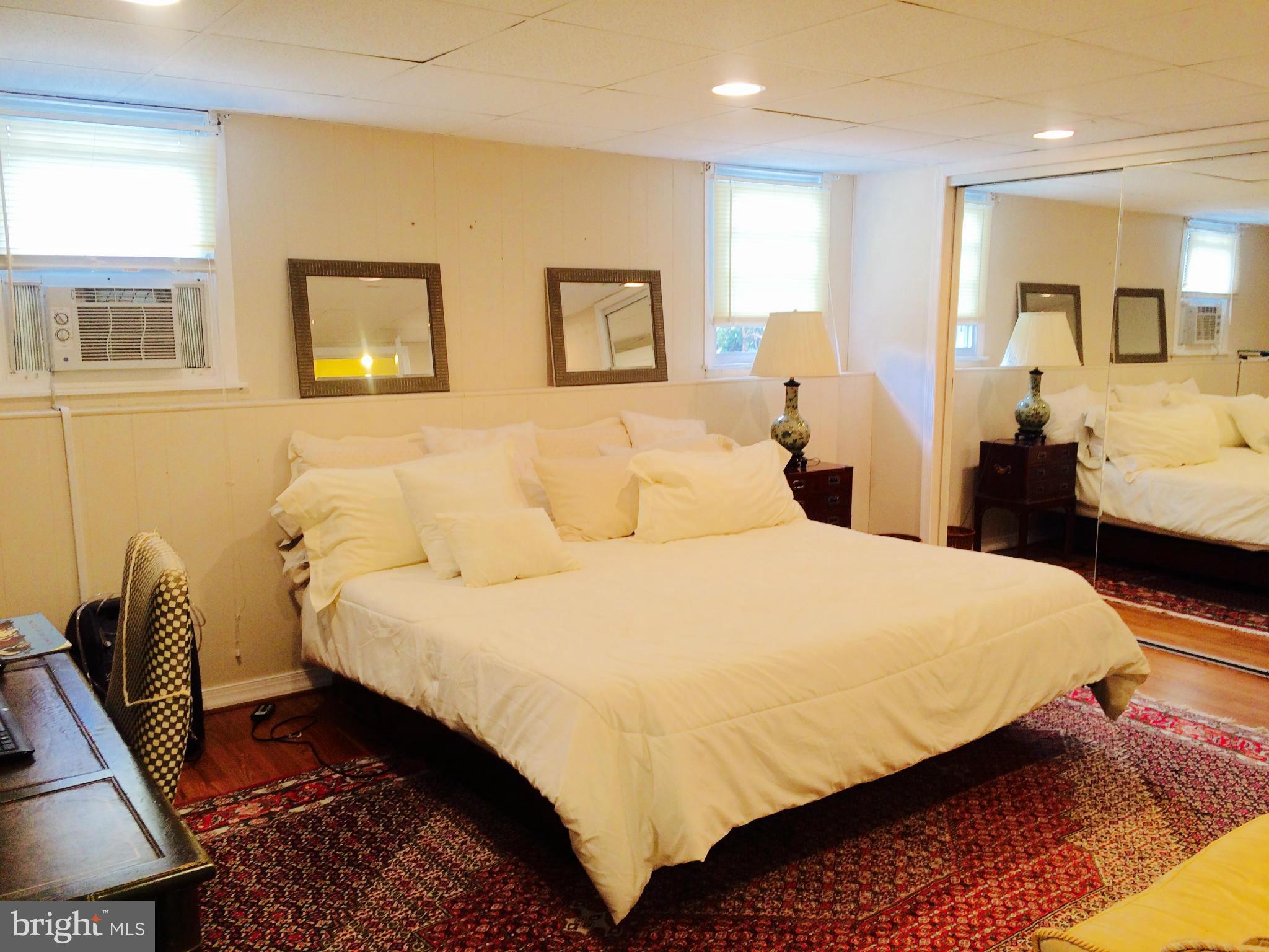 329 Dubois Road Annapolis, MD 21401 - Photo 10 of 23 Bedroom (Master)