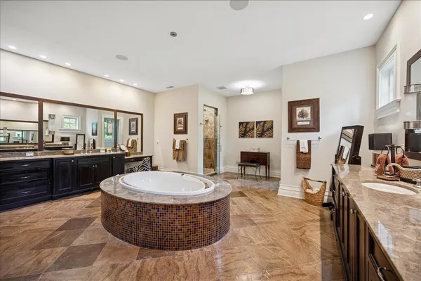 $4,499,000 | 24 Bridlewood Road, Northbrook, IL 60062