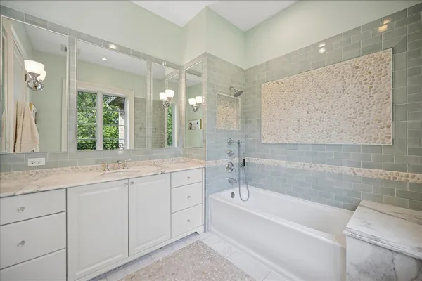 $4,499,000 | 24 Bridlewood Road, Northbrook, IL 60062