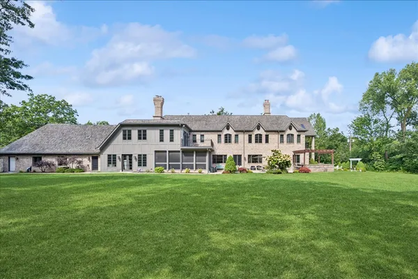 $4,499,000 | 24 Bridlewood Road, Northbrook, IL 60062