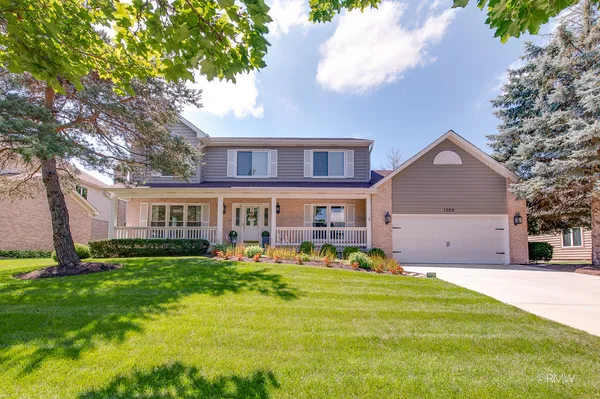 $549,900 | 1009 Wedgewood Drive, Crystal Lake, IL 60014
