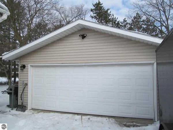 $169,900 | 536 Aldrich Street, Cadillac, MI 49601