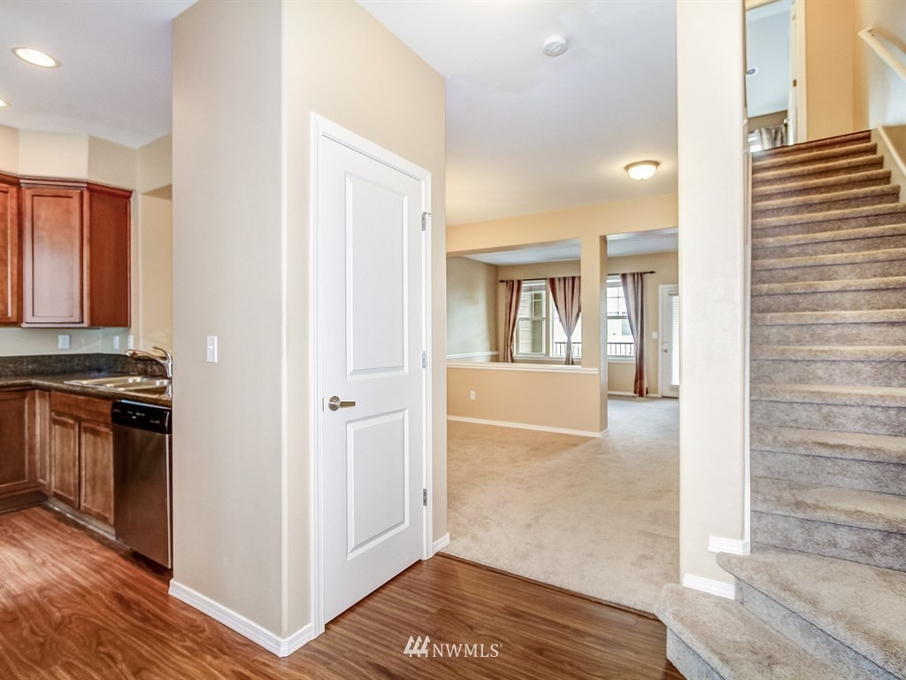 15 164th Street Southwest, Unit H3 Bothell, WA 98012 - Photo 2 of 20