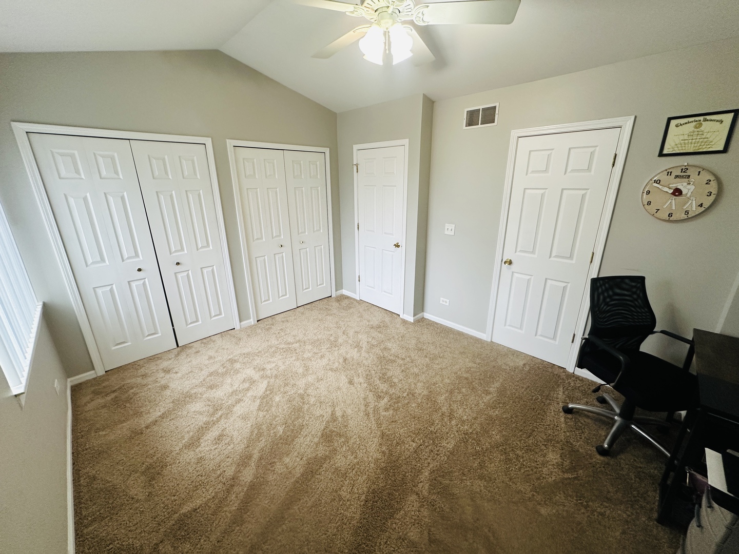 419 Lakeview Circle Bolingbrook, IL 60440 - Photo 13 of 19
