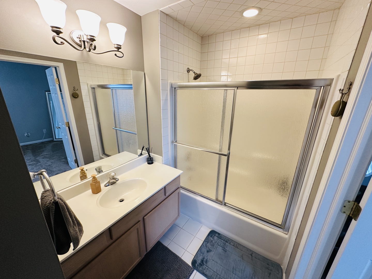 419 Lakeview Circle Bolingbrook, IL 60440 - Photo 14 of 19