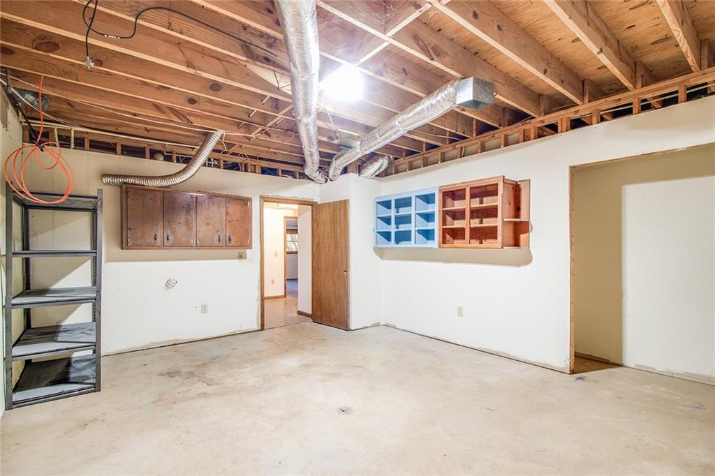 3925 Mark Lake Road Cumming, GA 30028 - Photo 42 of 59 a view of a garage