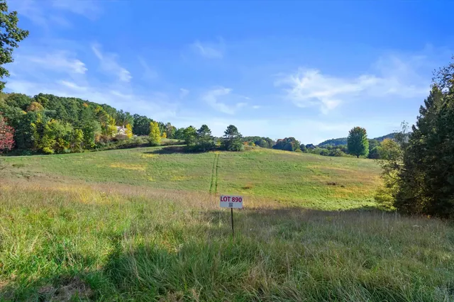 $14,989 | 2917 Gatling Court, La Valle, WI 53941