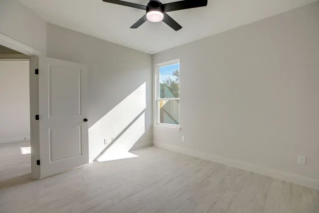 $310,000 | 117 Callie Street, Smithville, TX 78957