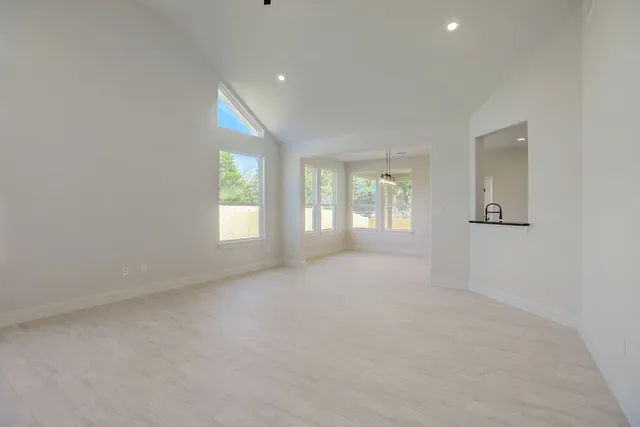 $310,000 | 117 Callie Street, Smithville, TX 78957