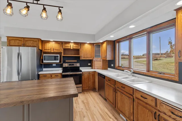 $395,000 | W12541 Gerbig Road, Marion, WI 54950