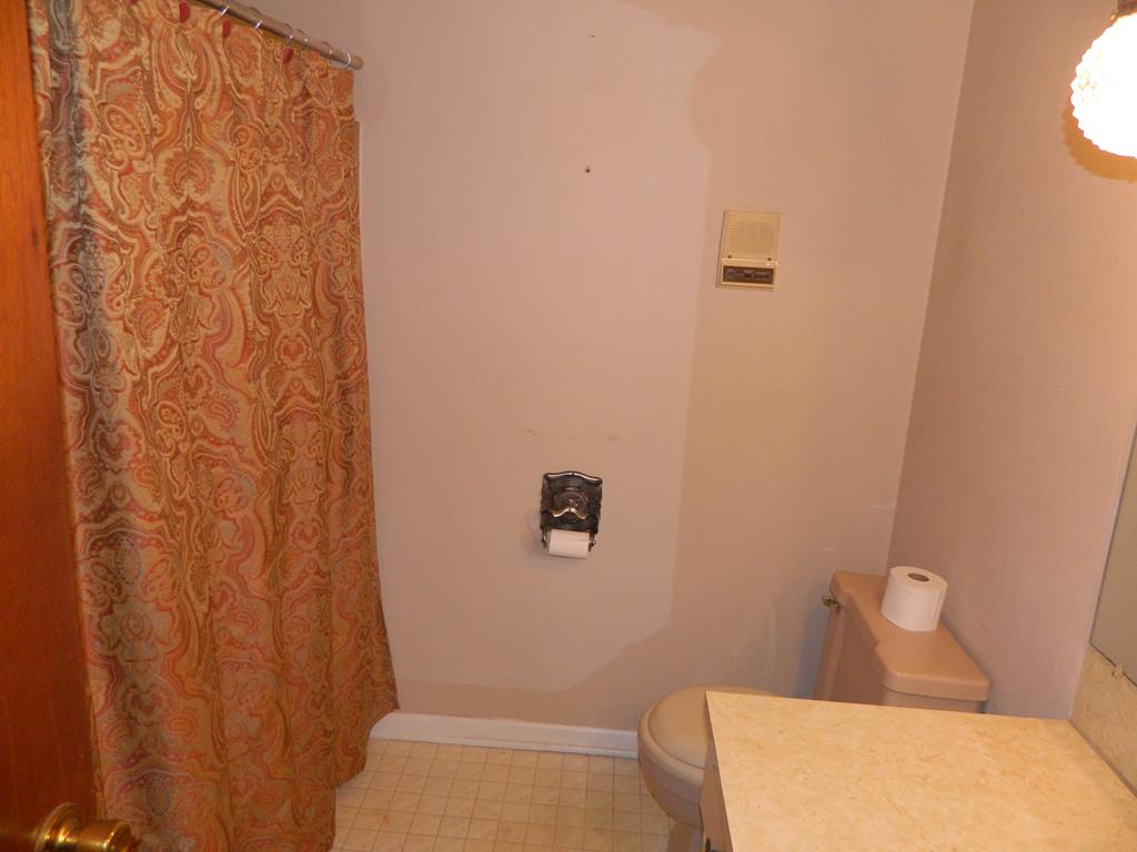 965 Grubmore Road Marion, VA 24354 - Photo 14 of 28 Gallery Image 14