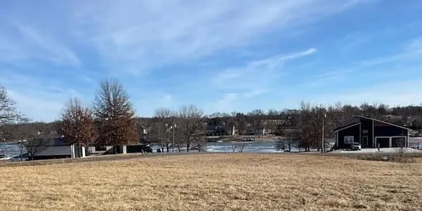 $60,000 | 1567 & 1568 Lake, Altamont, MO 64620