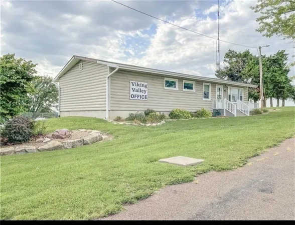 $60,000 | 1567 & 1568 Lake, Altamont, MO 64620