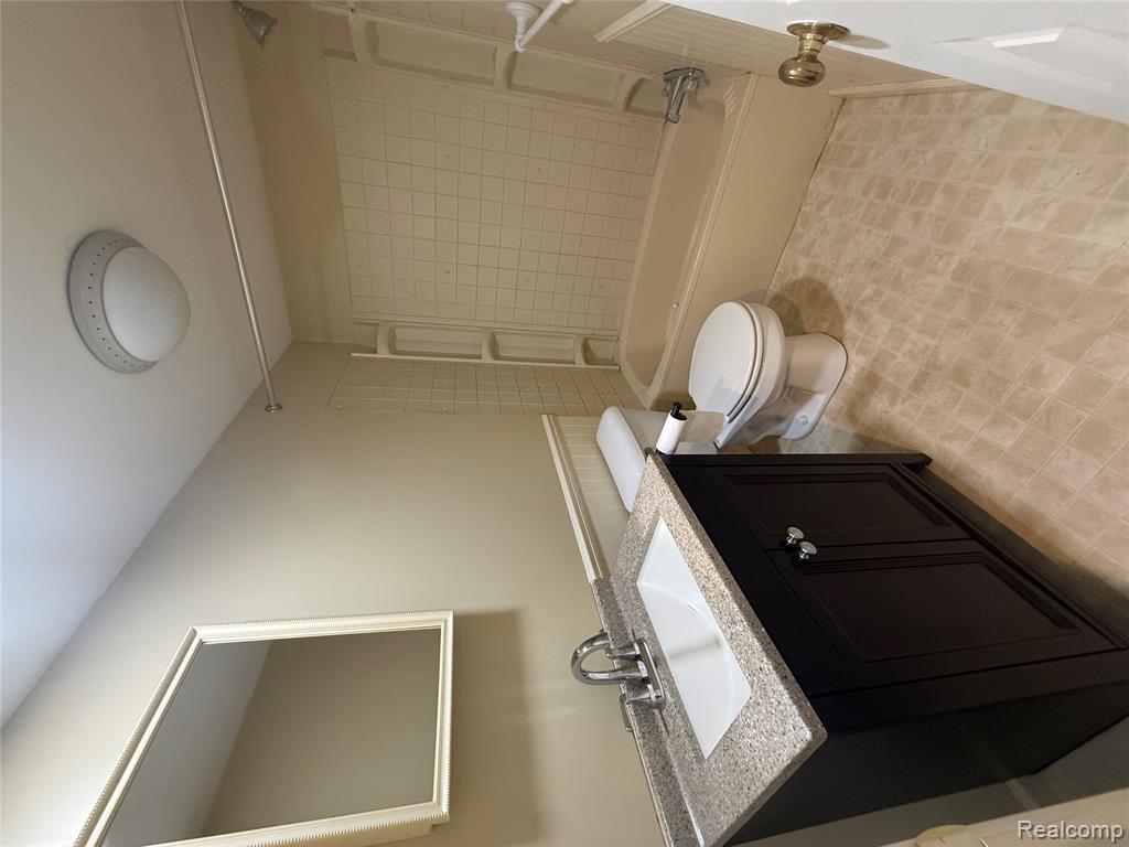 7149-7163 Burpee Road Grand Blanc, MI 48439 - Photo 17 of 72