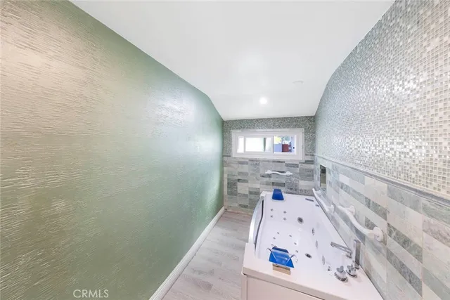 $699,000 | 1830 East 19th Street, Unit 3, Santa Ana, CA 92705