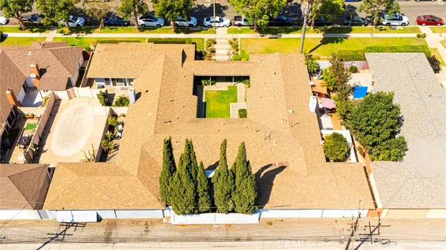 $699,000 | 1830 East 19th Street, Unit 3, Santa Ana, CA 92705