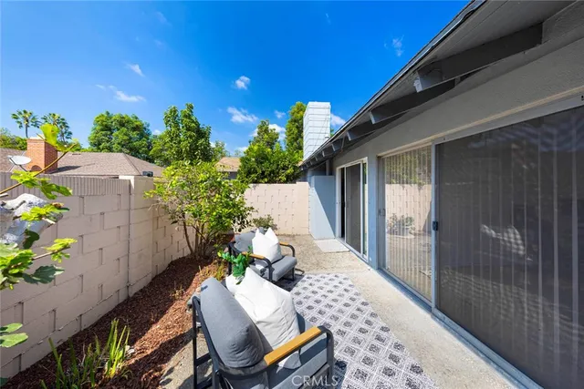 $699,000 | 1830 East 19th Street, Unit 3, Santa Ana, CA 92705