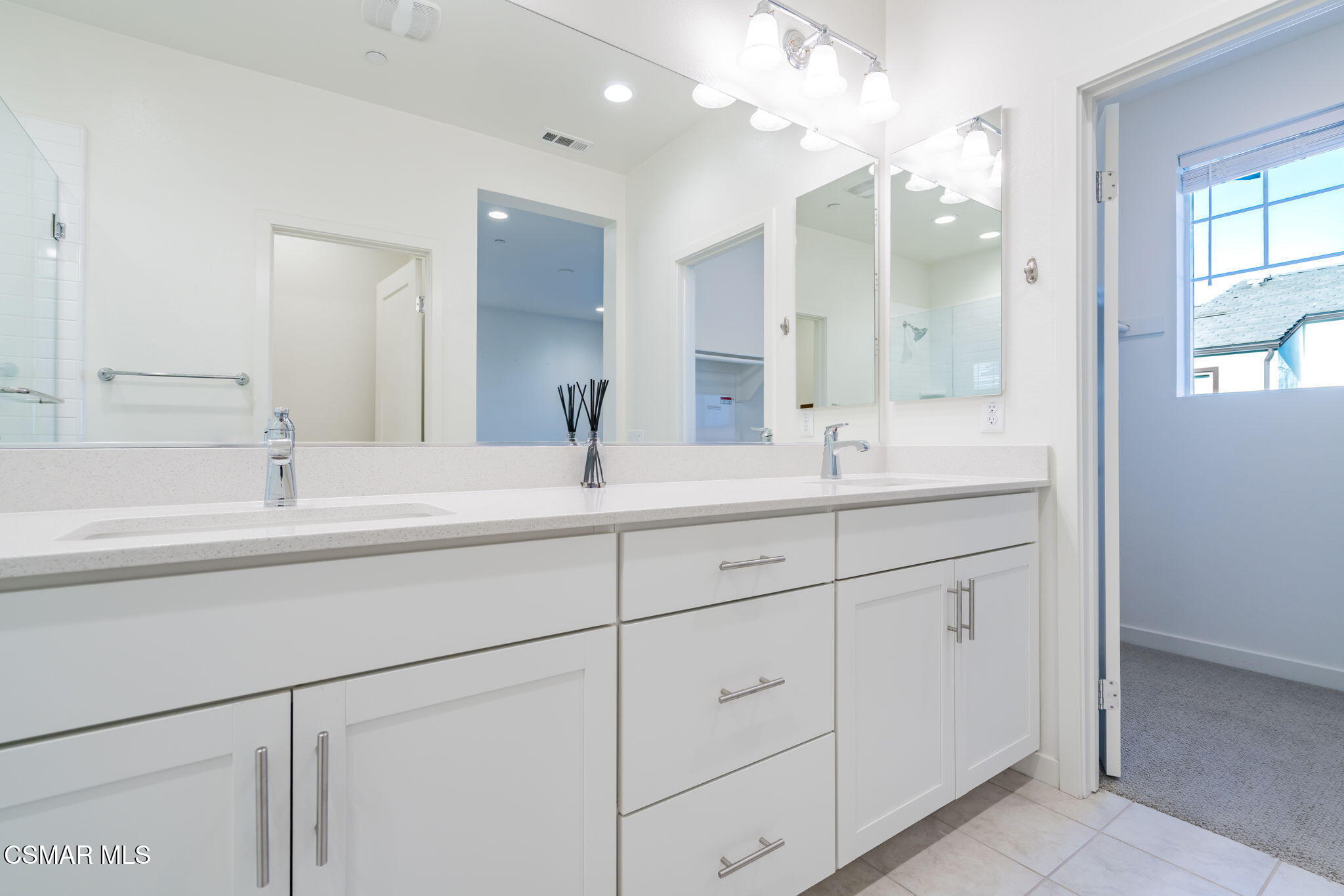 101 Red Brick Drive, Unit 5 Simi Valley, CA 93065 - Photo 34 of 66 34-web-or-mls-_CK13938