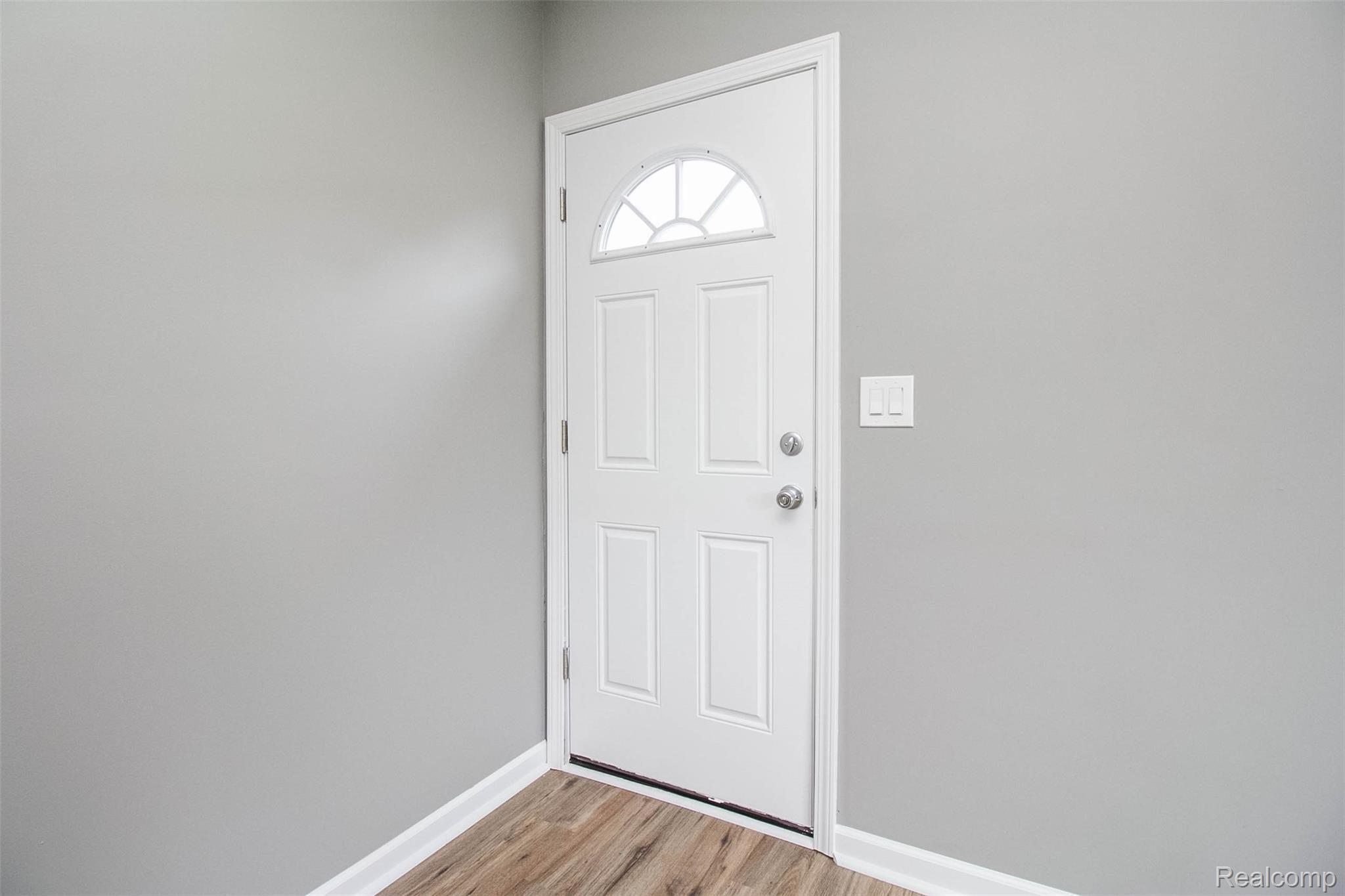 11280 Birch Run Road Birch Run, MI 48415 - Photo 2 of 29 4.jpg