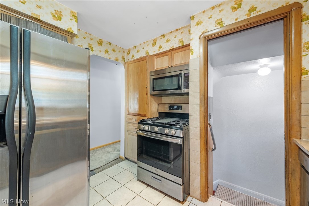 6009 Biddulph Road Brooklyn, OH 44144 - Photo 8 of 25 Gallery Image 8