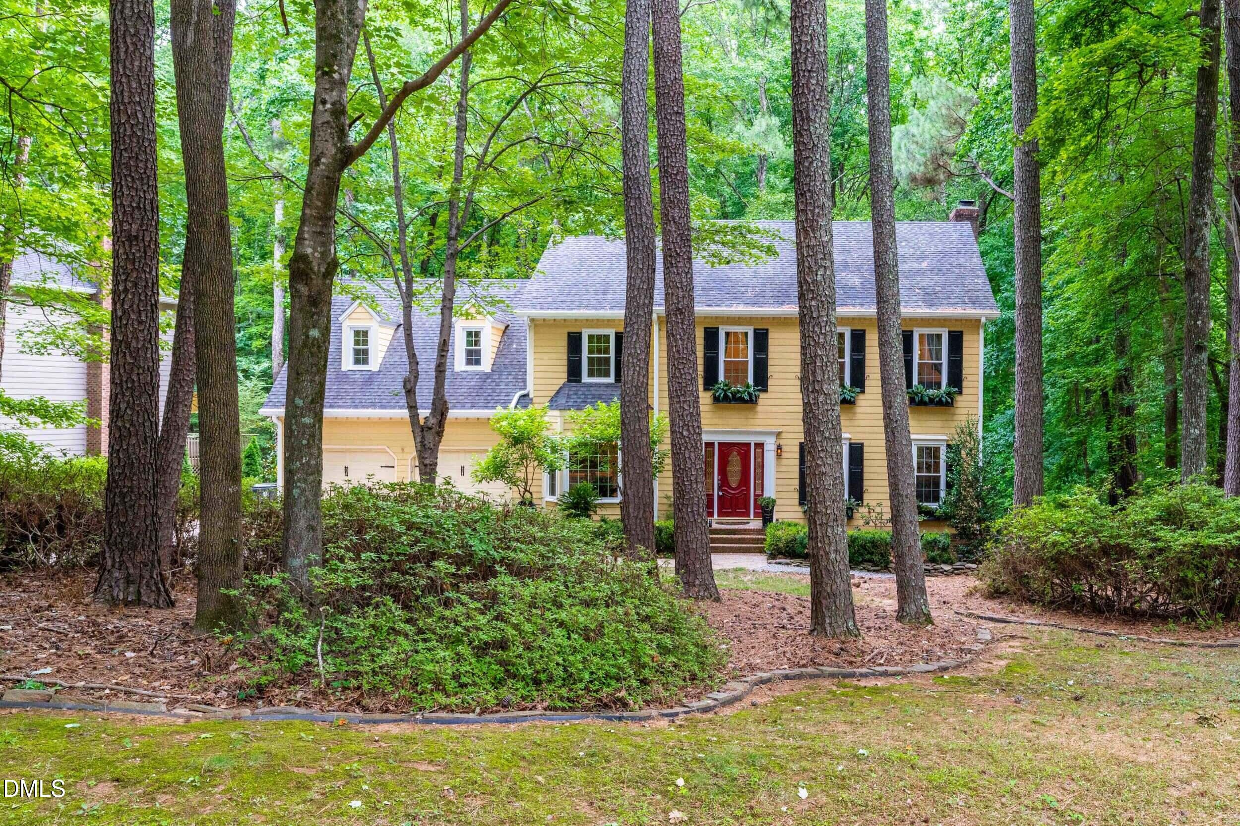 5425 North Hawthorne Way Raleigh, NC 27613 - Photo 3 of 51