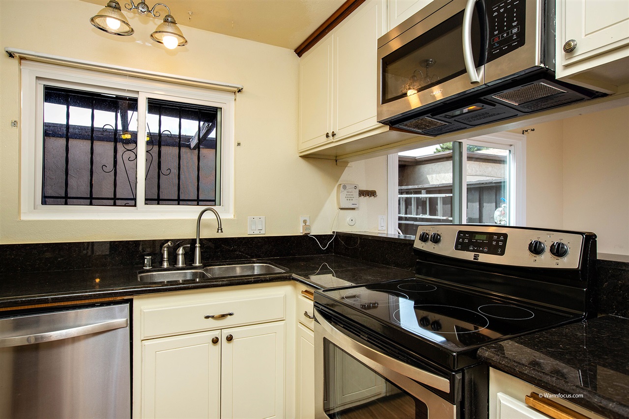 439 Bluffview Road Spring Valley, CA 91977 - Photo 12 of 25 Gallery Image 12