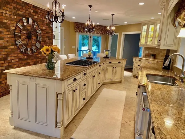 $8,000 | 81 Bonny Lane, North Andover, MA 01845