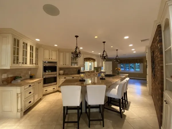 $8,000 | 81 Bonny Lane, North Andover, MA 01845