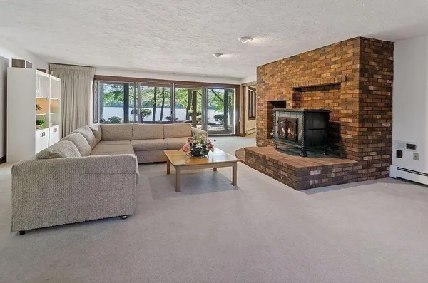 $8,000 | 81 Bonny Lane, North Andover, MA 01845