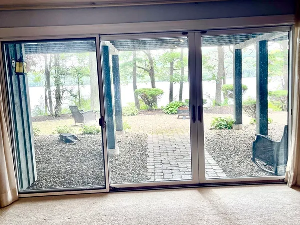 $8,000 | 81 Bonny Lane, North Andover, MA 01845