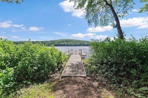 $8,000 | 81 Bonny Lane, North Andover, MA 01845