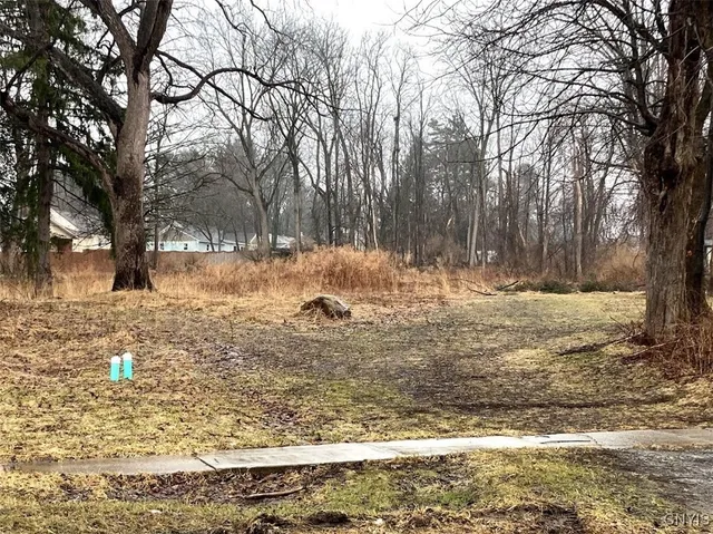 $32,900 | 129 Westmoreland Street, Whitestown, NY 13492