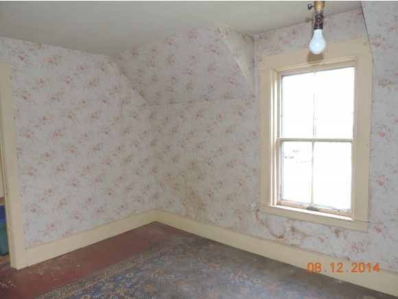 8 Center Street Walpole, NH 03609 - Photo 3 of 10 Gallery Image 3